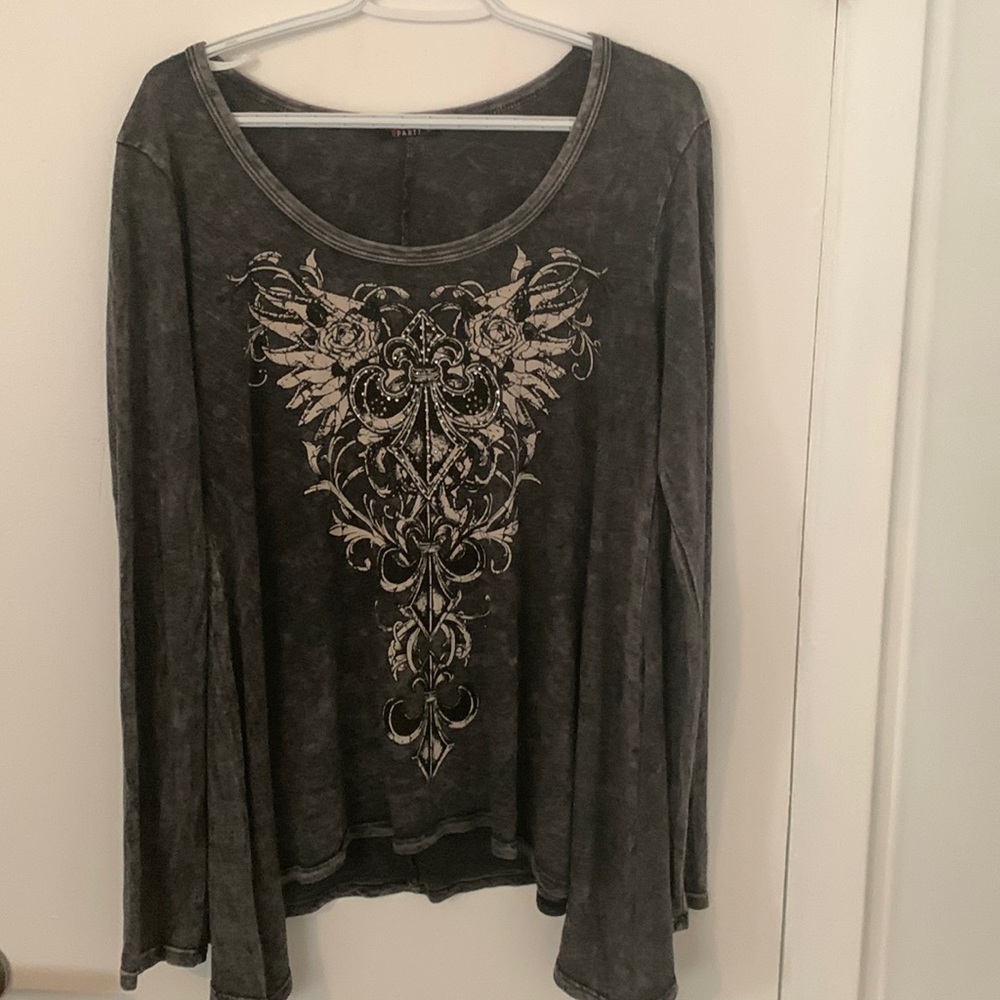 Long sleeve shirt
